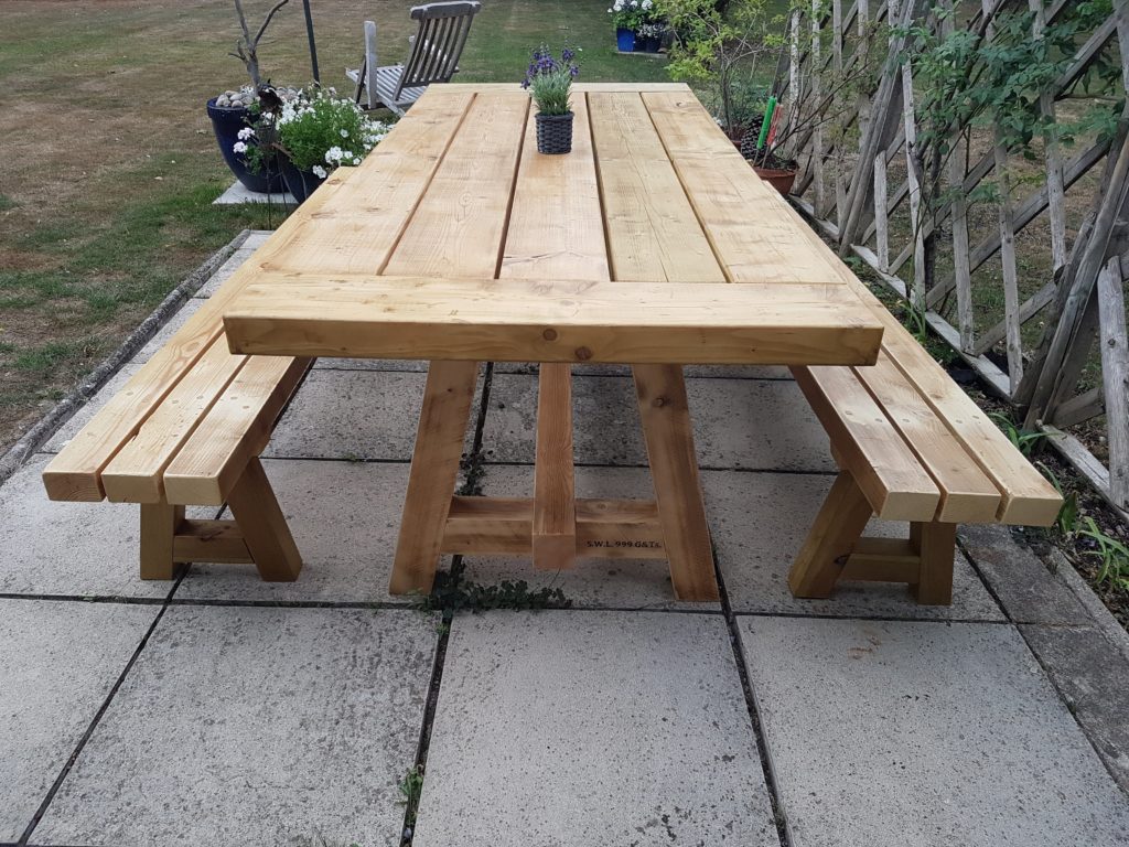 Garden Table with Benches Conkers Wood & Metal Crafts