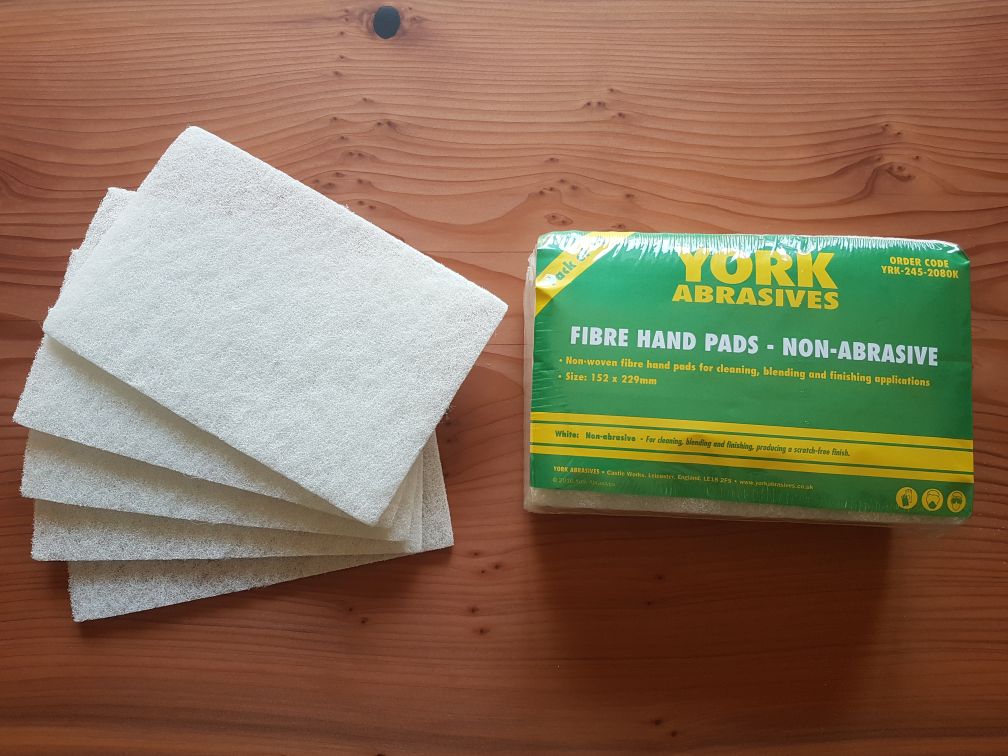 White NonAbrasive Pads (10 Pack) Conkers Wood & Metal Crafts